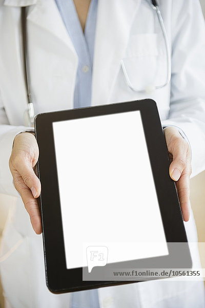 zeigen Arzt mischen Tablet PC Mixed