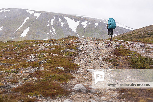 Berg gehen Weg Rucksackurlaub