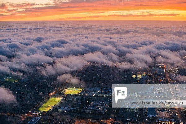 Luftaufnahme der Wolken über Los Angeles  Kalifornien  USA
