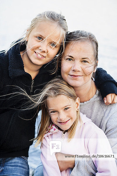 Mutter mit Töchtern  Porträt