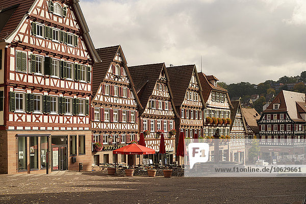 Deutschland  Baden-Württemberg  Calw  Fachwerkhäuser am Marktplatz