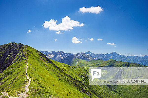 Österreich  Tirol  Allgäuer Alpen  Fellhorn  Wanderweg von Söllereck nach Fellhorn