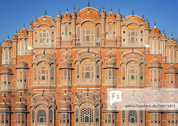 Fassade des Hawa Mahal  Palast der Winde  Jaipur  Rajasthan  Indien  Asien