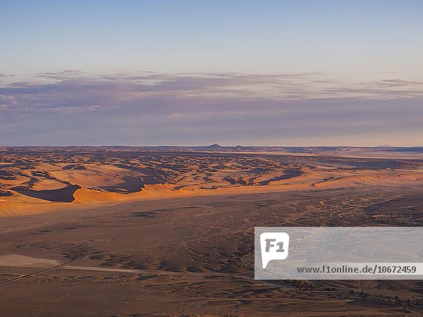Namib-Wüste  Kulala Wilderness Reserve  Namib-Wüste  Tsarisberge  Hammerstein  Sossusvlei  Namib-Naukluft-Nationalpark  Namibia  Afrika