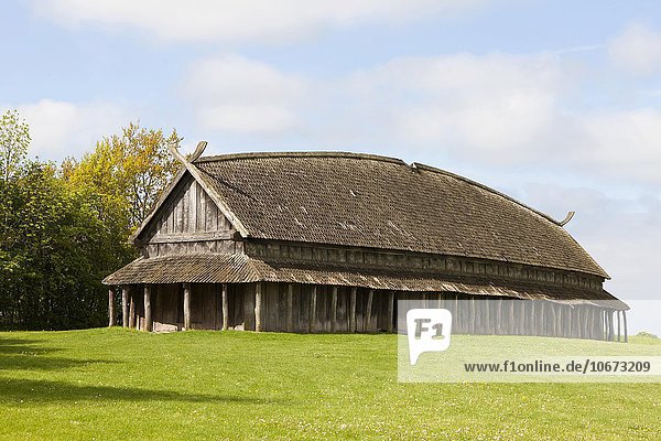 Reconstructed Viking longhouse  Trelleborg Museum of the Viking Age  Slagelse  Zealand  Denmark  Europe