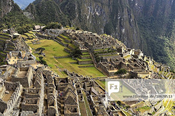 Ruinenstadt  Inkastadt Machu Picchu  UNESCO Weltkulturerbe  Urubambatal  Provinz Cusco  Peru  Südamerika