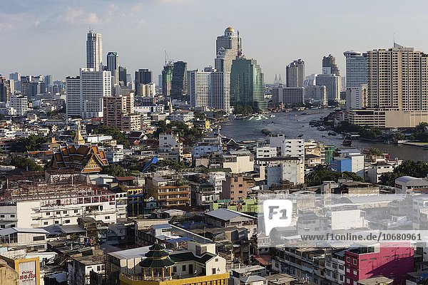 Skyline  Stadtansicht  Hochhäuser von Finanzviertel Bang Rak  Silom District  Chao Phraya Fluss  Panorama-Blick vom Grand China Hotel  Chinatown  Bangkok  Thailand  Asien