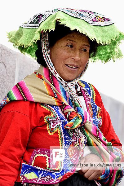 Peruvian woman in traditional costume  Cusco  Peru  South America