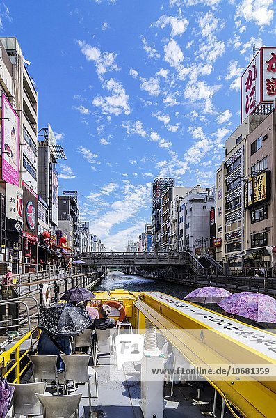Bootsfahrt  Dotonbori-Kanal  Dotonbori Distrikt  Osaka  Japan  Asien