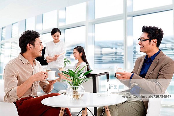 Mann sprechen Business