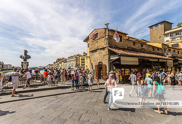 Italy  Tuscany  Florence  people on Ponte Vecchio