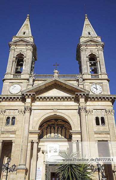 Basilica dei Santi Cosma e Damiano  Alberobello  Apulien  Italien  Europa