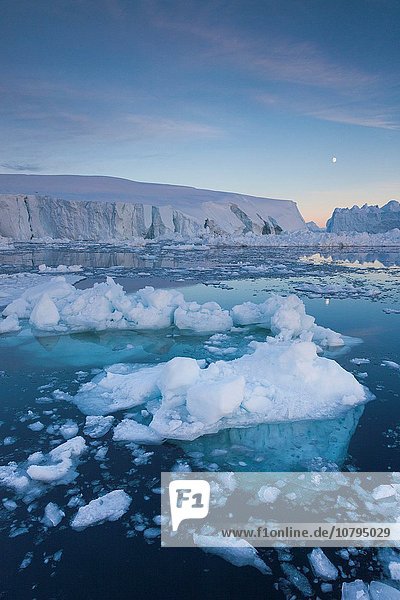 Sonnenuntergang fließen Eis Mondschein Diskobucht Disko-Bucht Grönland Ilulissat