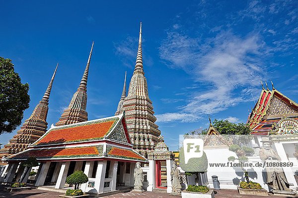Bangkok Hauptstadt 4 groß großes großer große großen König - Monarchie Chedi Thailand