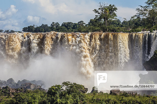 Blick vom oberen Weg  Nationalpark Iguazu-Fälle  UNESCO-Weltkulturerbe  Misiones  Argentinien  Südamerika