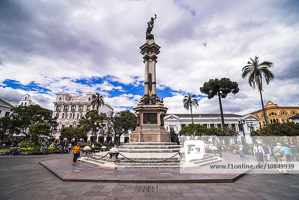 Platz der Unabhängigkeit  das historische Zentrum der Altstadt von Quito  Quito  UNESCO-Weltkulturerbe  Ecuador  Südamerika