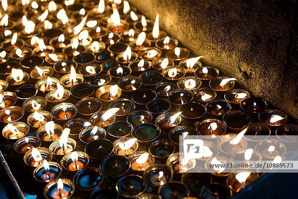 Butterlampen Boudhanath Kathmandu Nepal
