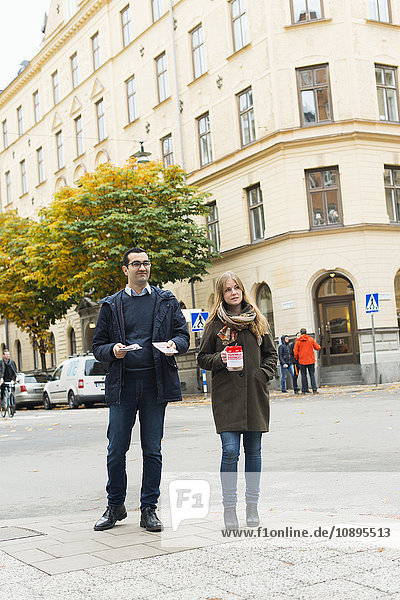 Schweden Sodermanland Stockholm Sodermalm Charity Freiwillige auf der Straße