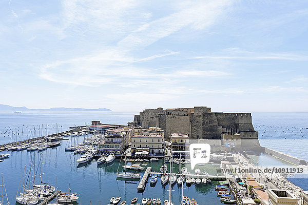 Italien  Neapel  Hafen und Castel dell'Ovo