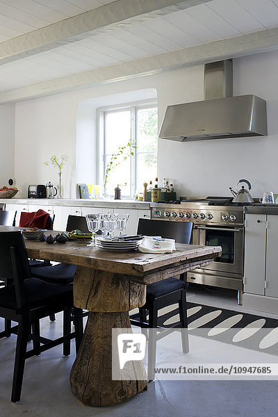 Wohnküche im skandinavischen Stil