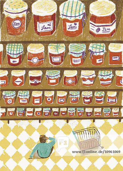 Mann im Supermarkt verwirrt und überwältigt vom Angebot an Marmeladen