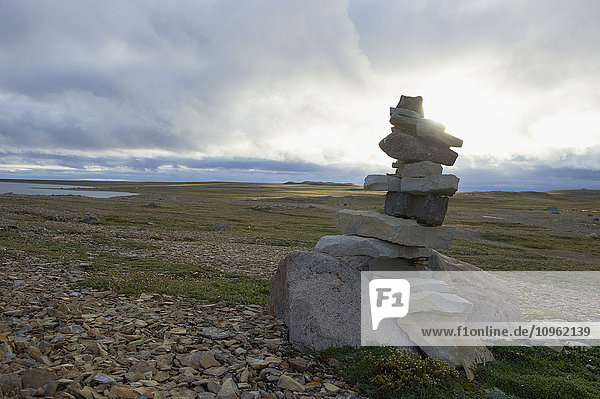 Inukshuk  Westlicher Arm; Nunavut  Kanada'.