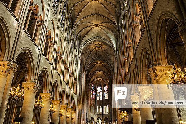 Innenraum der Kathedrale Notre-Dame; Paris  Frankreich'.