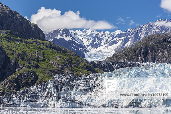 Blick auf die Wand des Margerie-Gletschers  Glacier Bay National Park  Südost-Alaska  Sommer.