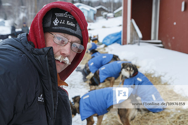 Mitch Seavey portrait at the Ruby checkpoint during the 2015 Iditarod