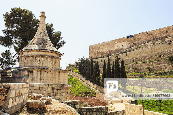 'Absalom's tomb; Jerusalem  Israel'