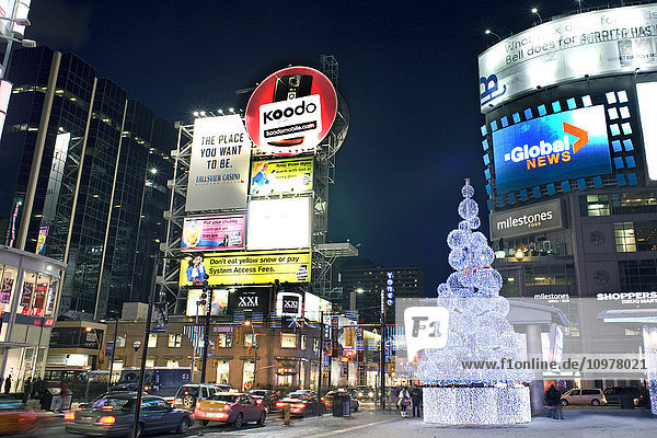 Yonge und Dundas Straßen im Winter  Toronto  Ontario
