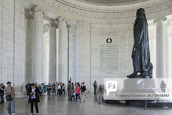 'Thomas Jefferson Memorial built on the edge of the Tidal Basin  building completed in 1943 and the 19 foot bronze statue added in 1947; Washington  District of Columbia  United States of America'