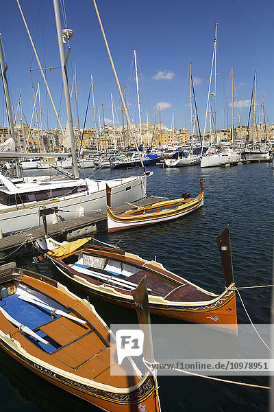 Boote im Hafen; Senglea  Insel Malta  Malta'.