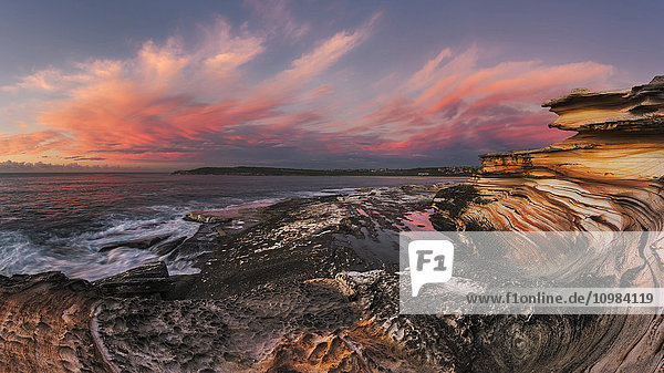 Australien  New South Wales  Maroubra  Küste bei Sonnenuntergang