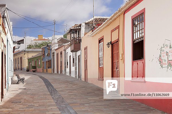 Bunte Häuser in der Altstadt von Los Llanos de Adriane  La Palma  Kanarische Inseln  Spanien  Europa