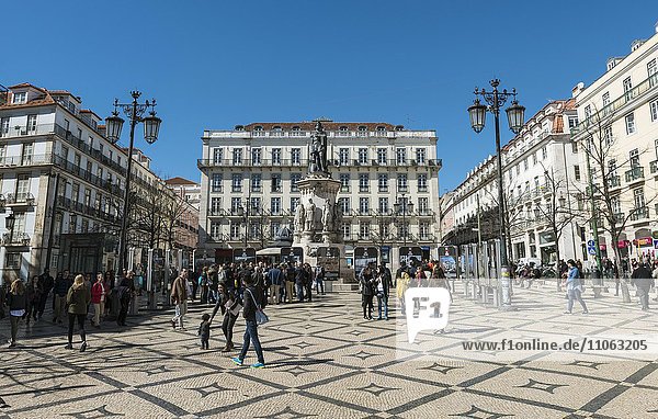 Denkmal für den portugisischen Dichter Luís de Camões  Largo de Camoes  Lissabon  Distrikt Lissabon  Portugal  Europa