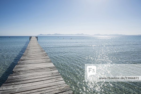 Bootsanleger  Can Picafort  Bucht von Alcudia  Mallorca  Balearen  Spanien  Europa