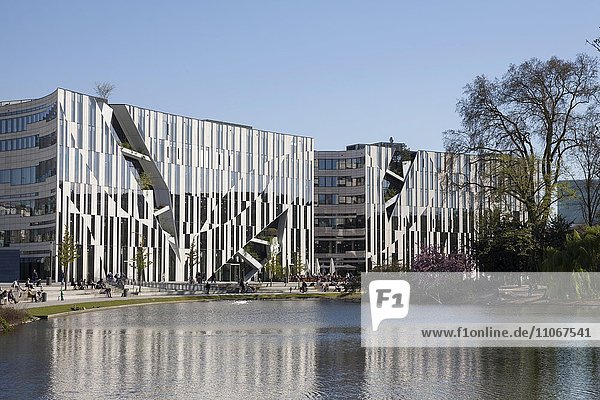 Büro- und Geschäftshaus  Architekt Daniel Libeskind  Kö-Bogen  Düsseldorf  Nordrhein-Westfalen  Deutschland  Europa