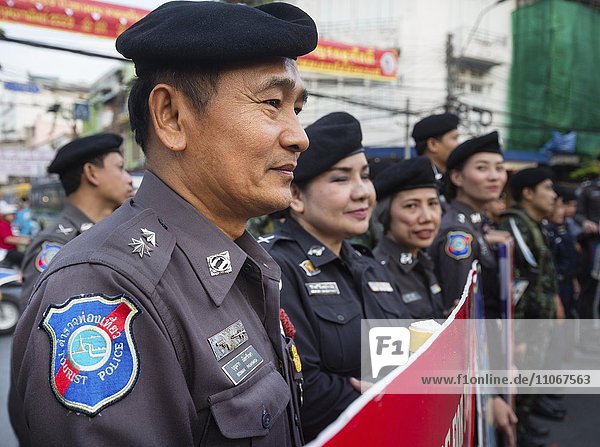Tourist Police  Polizei für Touristen  Polizist  Sicherheit  Bangkok  Thailand  Asien