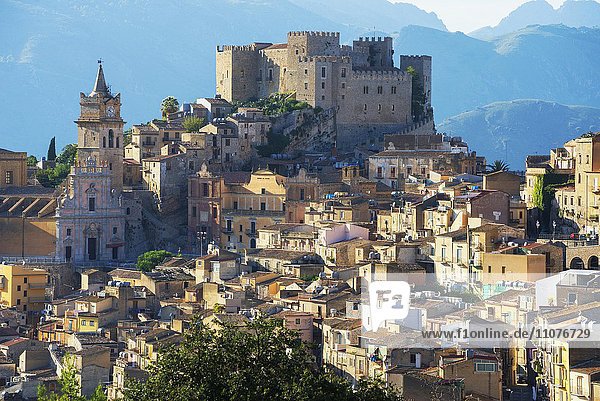 Castello di Cáccamo  Caccamo Burg  Caccamo  Provinz Palermo  Sizilien  Italien  Europa