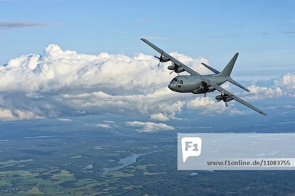 Militärflugzeug  C-130 Hercules