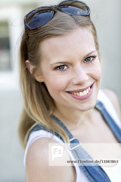 Porträt einer jungen Frau  Stockholm  Schweden