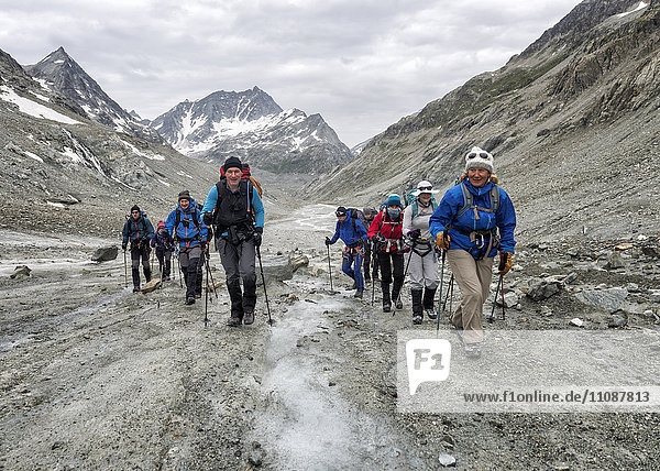 Switzerland  Pennine Alps  Mountaineers at the Otemma Glacier