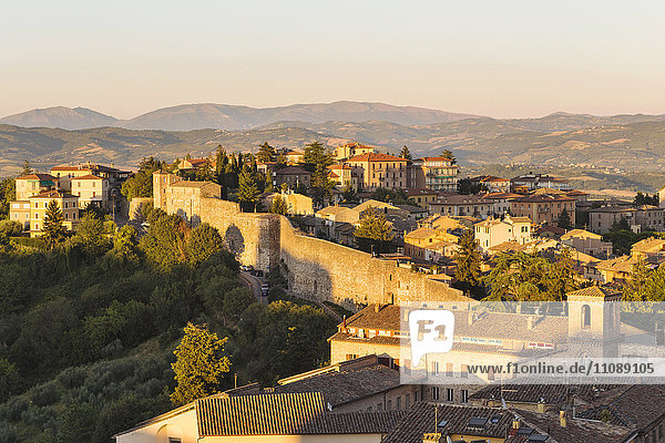 Italien  Umbrien  Perugia  historisches Zentrum  Stadtmauer