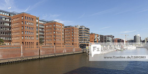 Deutschland  Hamburg  Blick auf das Hanseatic Trade Center am Sandtorhafen