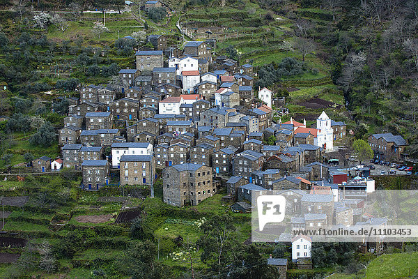 Das mittelalterliche Dorf Monsanto in der Gemeinde Idanha-a-Nova  Monsanto  Beira  Portugal  Europa