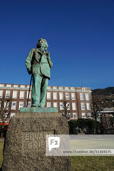 Statue des Komponisten Edvard Grieg  Bergen  Hordaland  Norwegen  Skandinavien  Europa