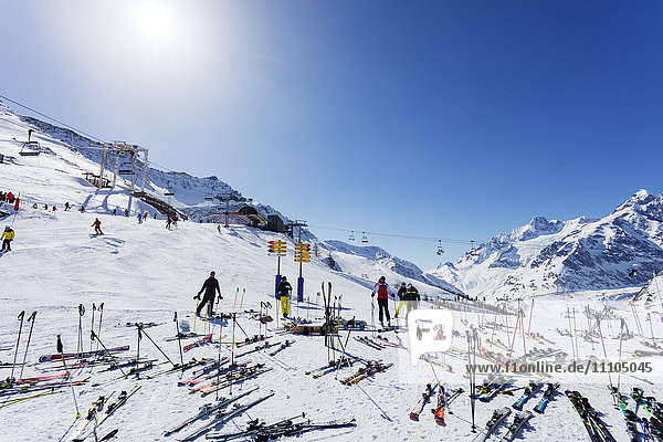 Courmayeur Skigebiet  Aosta-Tal  Italienische Alpen  Italien  Europa