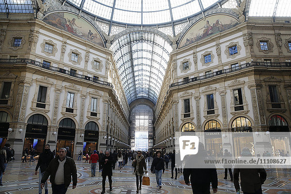 Vittorio Emanuele II Gallery  Milan  Lombardy  Italy  Europe