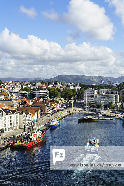 Vagen  der Innenhafen von Stavanger  Stavanger  drittgrößte Stadt Norwegens und Zentrum der norwegischen Ölindustrie  Norwegen  Skandinavien  Europa